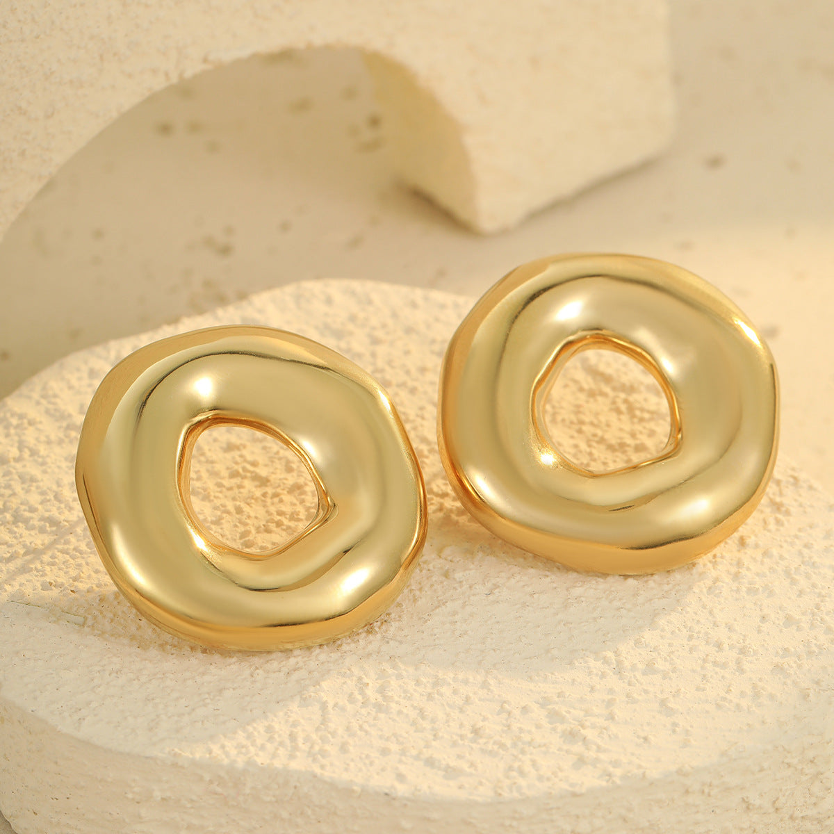Hollow Out Cutout Irregular Asymmetric Hollow Out Cutout round Stainless Steel Studs 18K Gold Women Titanium Steel Earrings Earrings